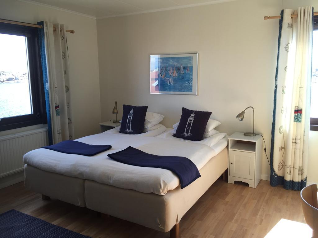 Hotell Fisketangen Kungshamn Oda fotoğraf